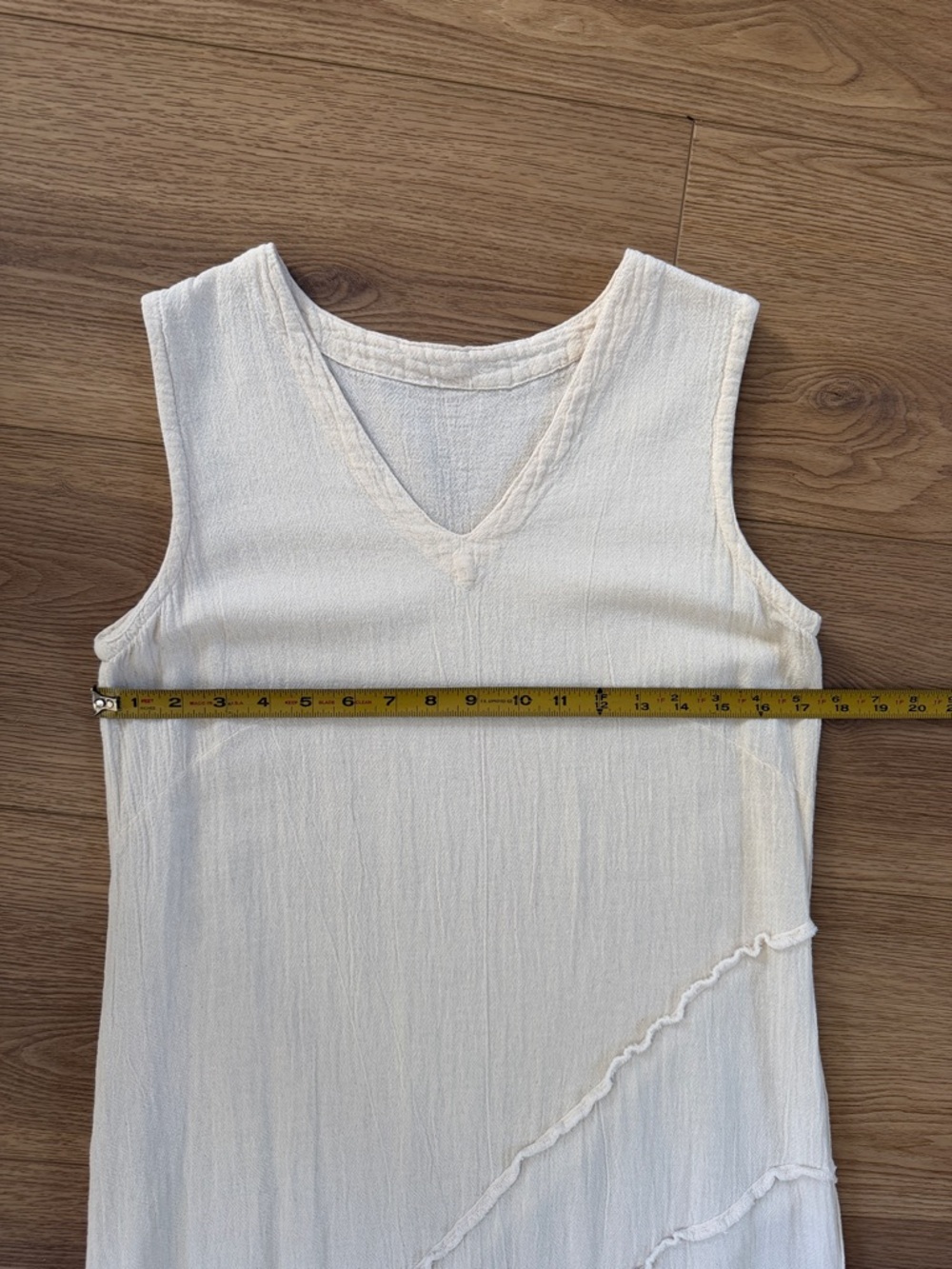 Sleeveless Cream V-Neck Maxi Dress - Picture 3 of 9